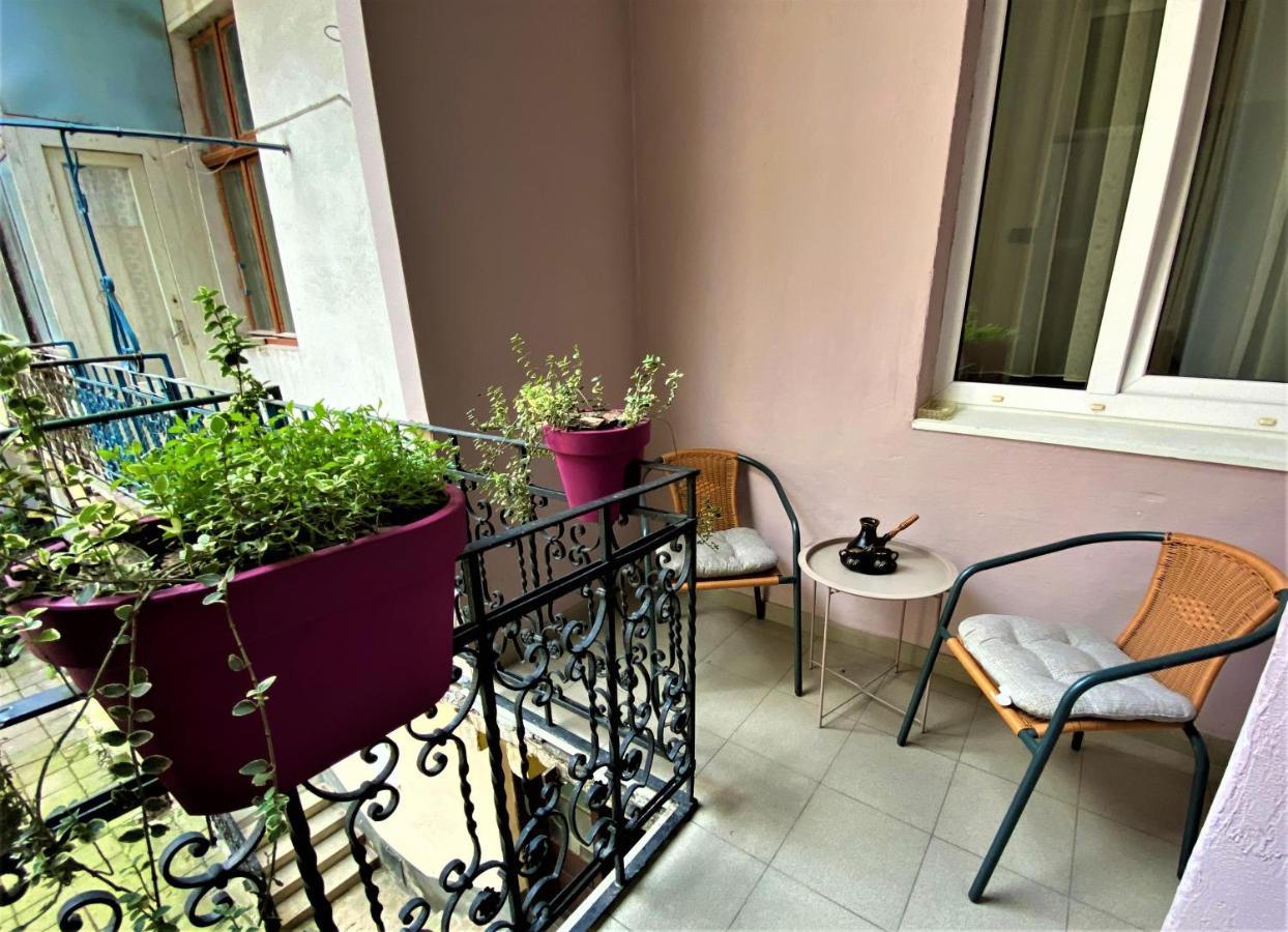 Glorious Apartment Near The Old City Lviv Exteriör bild