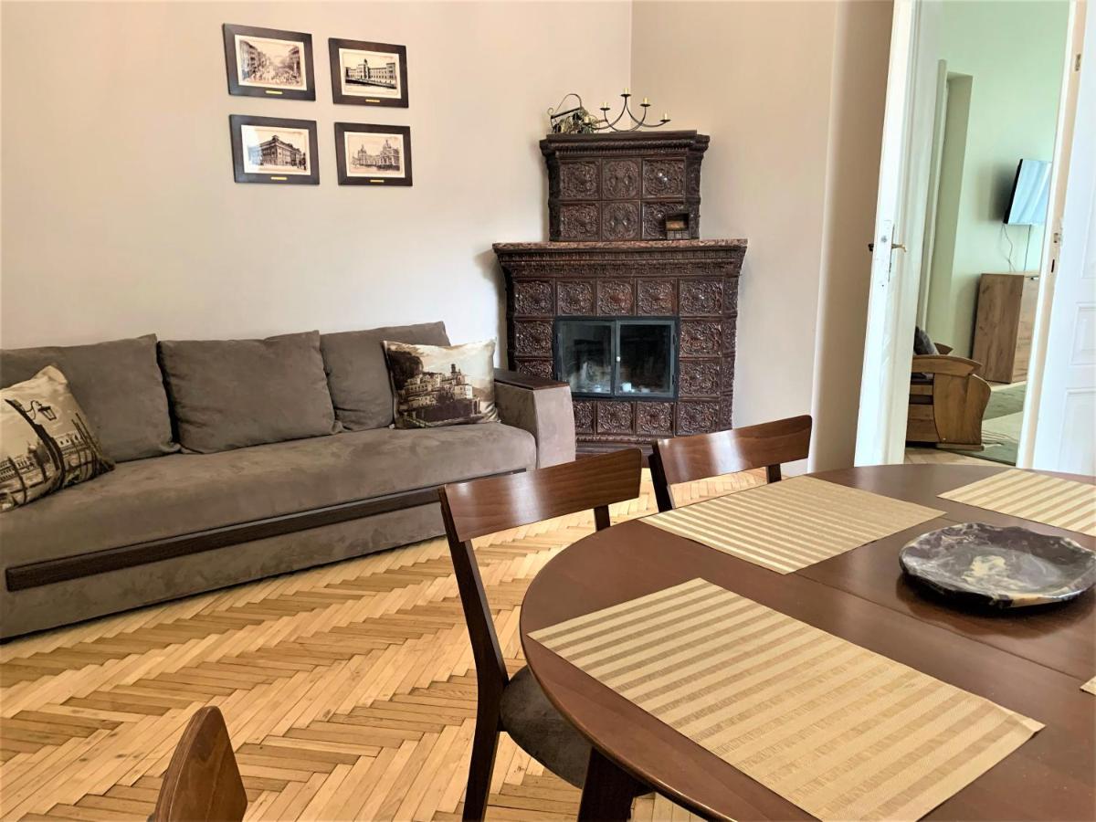 Glorious Apartment Near The Old City Lviv Exteriör bild